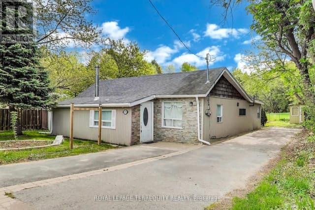 Detached at 3251 Ravenshoe Road, East Gwillimbury, ON L0G 1R0