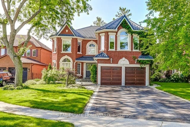 Detached at 807 Primrose Court, Pickering, ON L1X 2S8