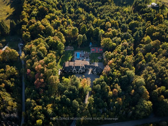 Detached at 13160 Nassagaweya Esquesing Townline, Milton, ON L7J 2L7
