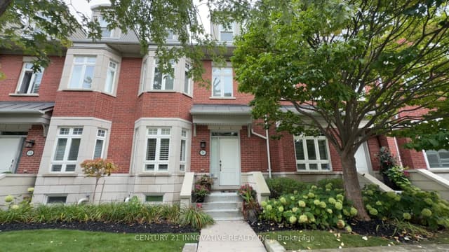 Condo Townhouse at 16 St Lawrence Drive, Mississauga, ON L5G 4V6