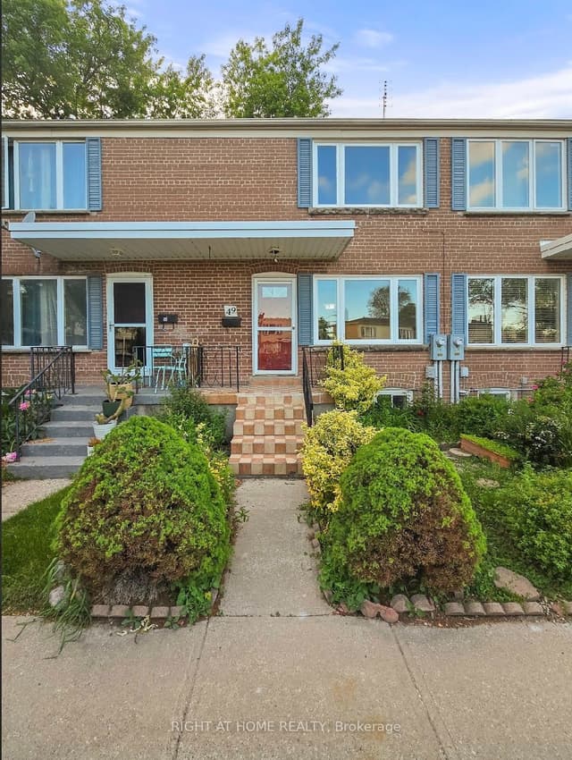 Att/Row/Townhouse at 740 KENNEDY Street 49, Toronto, ON M1K 2C5, Toronto E04