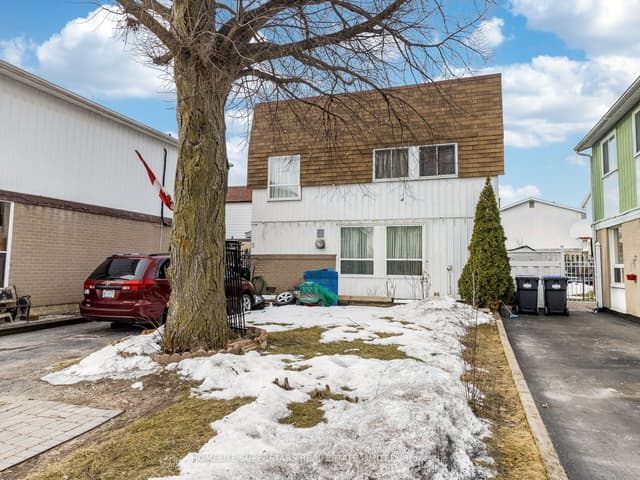 Detached at 3 Haley Court, Brampton, ON L6S 1N6