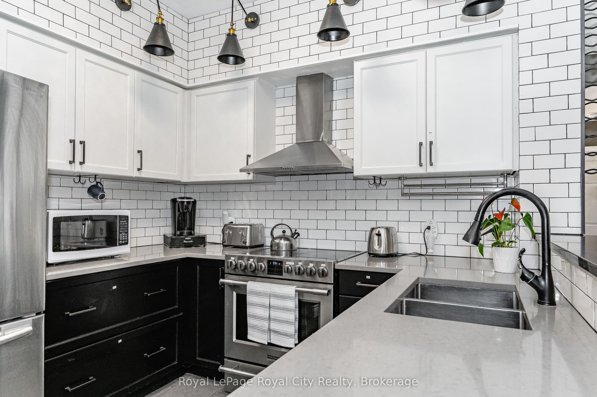 Suite 102 · Floor 1, Unit 102 · 308 Watson Pkwy N