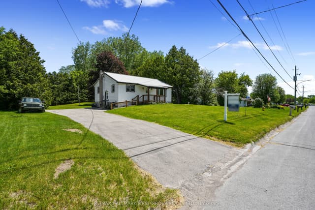 Detached at 40 Whites Road, Quinte West, ON K8V 5P5