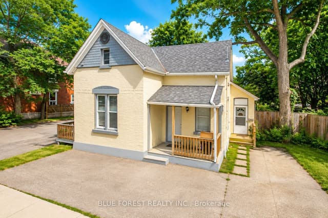Duplex at 28 Oxford Street W, London North, ON N6H 1R3