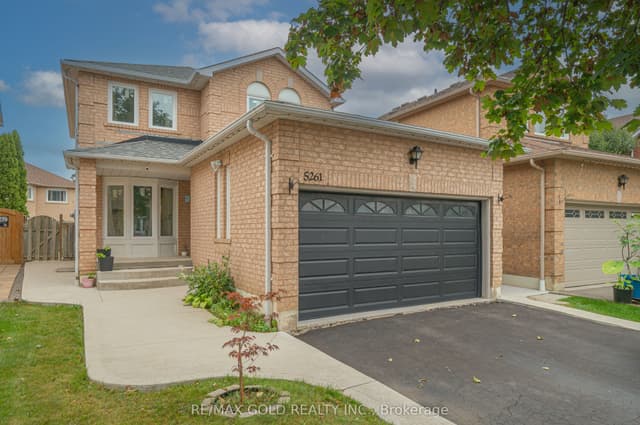 Detached at 5261 River Forest Court, Mississauga, ON L5V 2C7