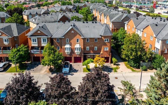 Condo Townhouse at 6950 Tenth Line W 87, Mississauga, ON L5N 6Y1