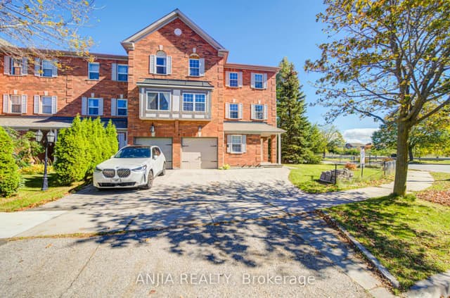 Att/Row/Townhouse at 7 Hawtin Lane, Aurora, ON L4G 7L4