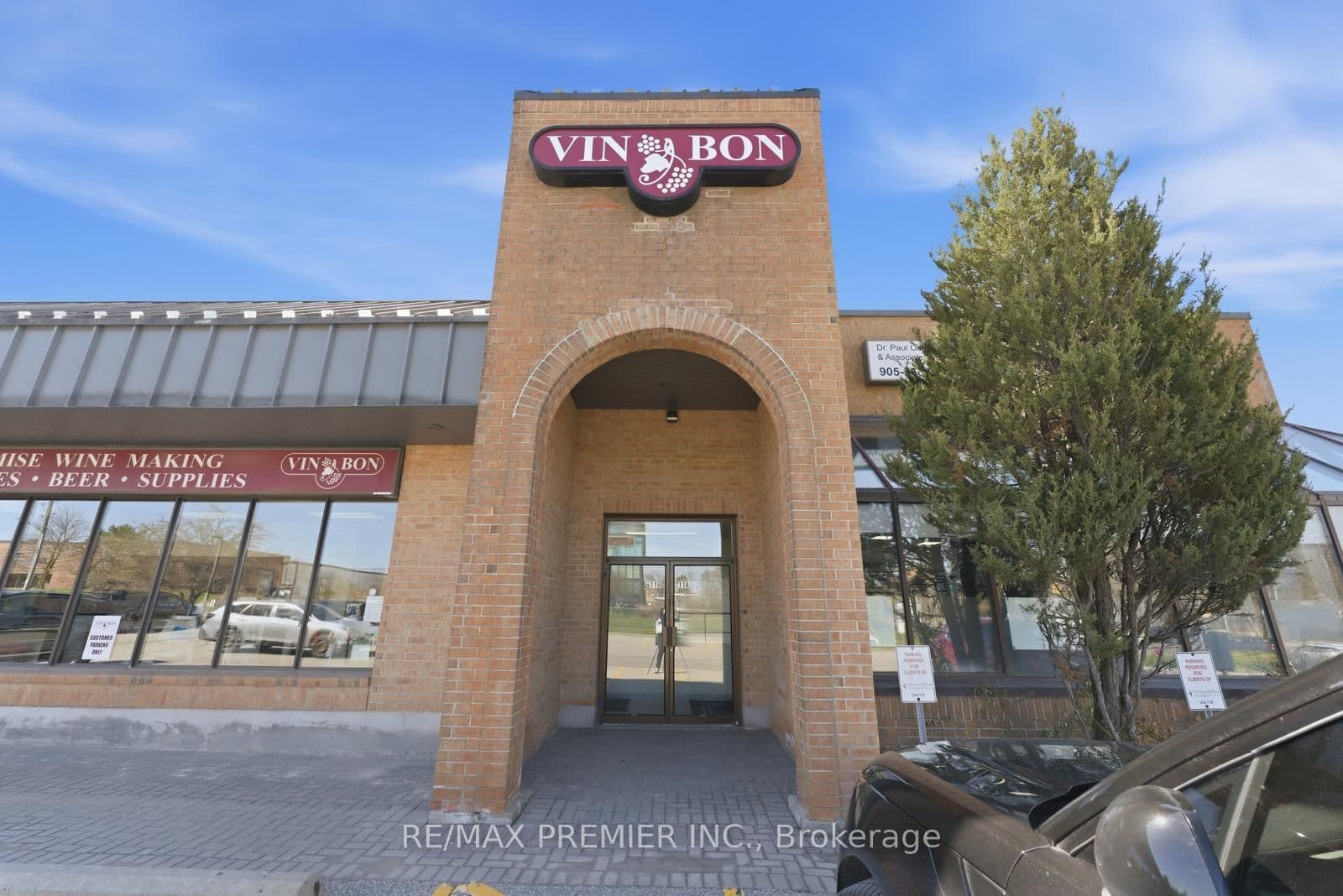 Unit 11B, Unit 11B · 1100 Gorham St