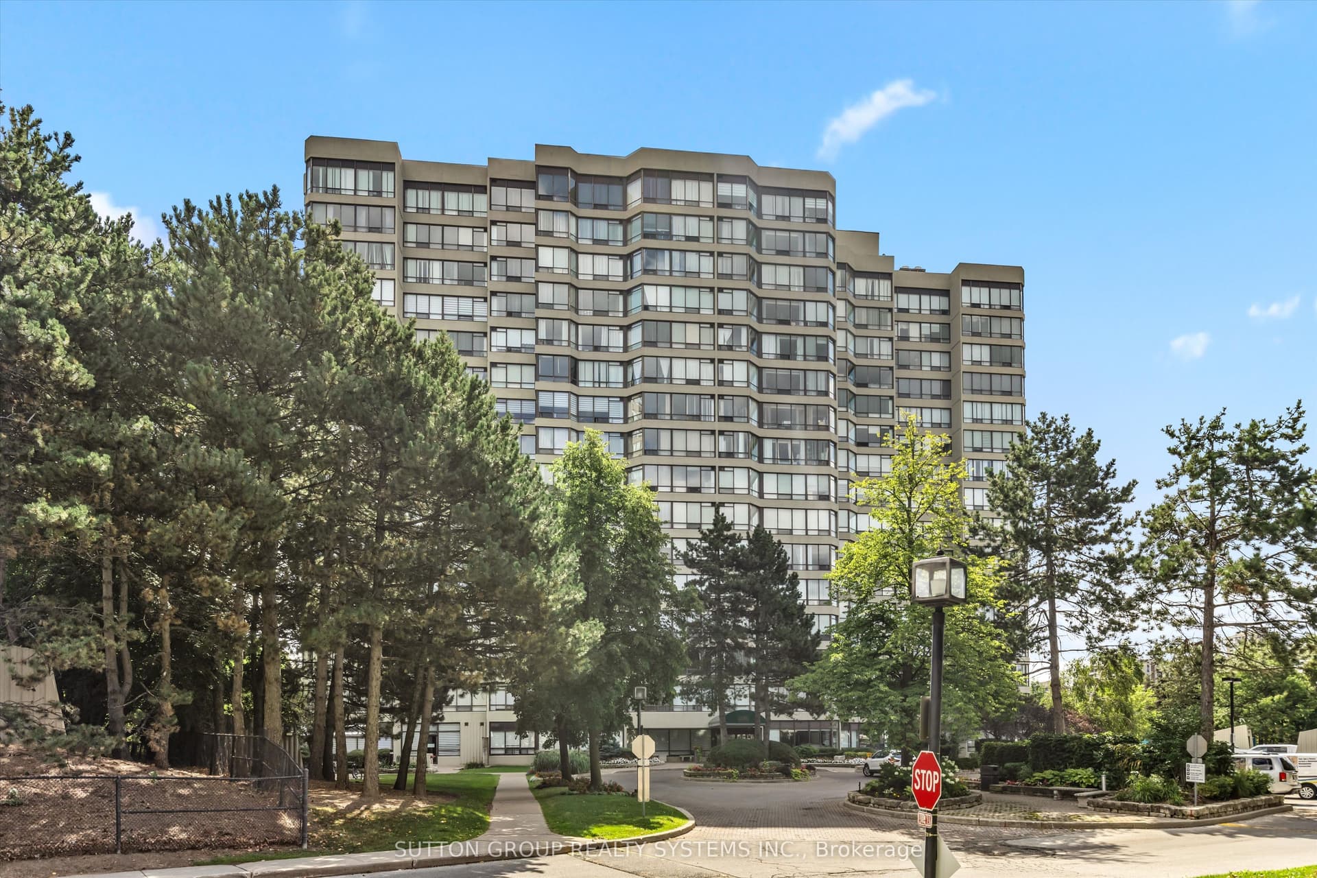 Suite 609 · Floor 6, Unit 609 · 26 Hanover Rd