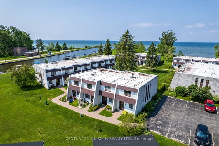1 Paradise Boulevard