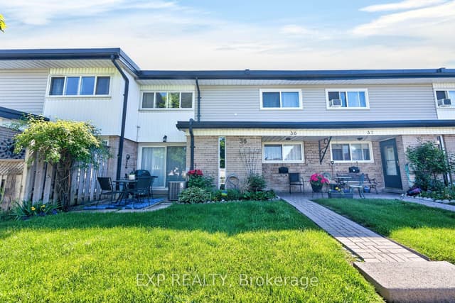 Condo Townhouse at 925 Bayly Street 36, Pickering, ON L1W 1L4