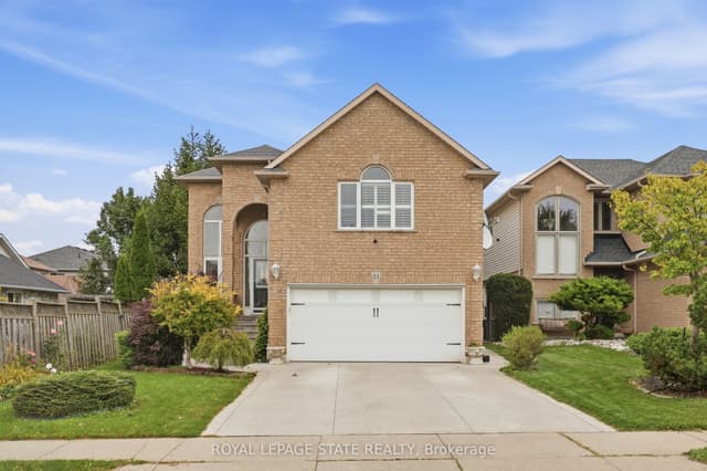 Detached at 11 Redtail Crescent, Hamilton, ON L9B 2R6