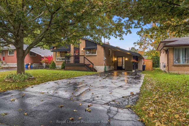 Detached at 14 Munro Avenue, Belleville, ON K8N 1K1