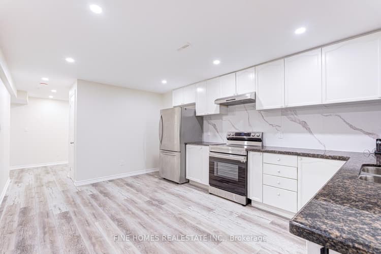 28 Rockwood Crescent
