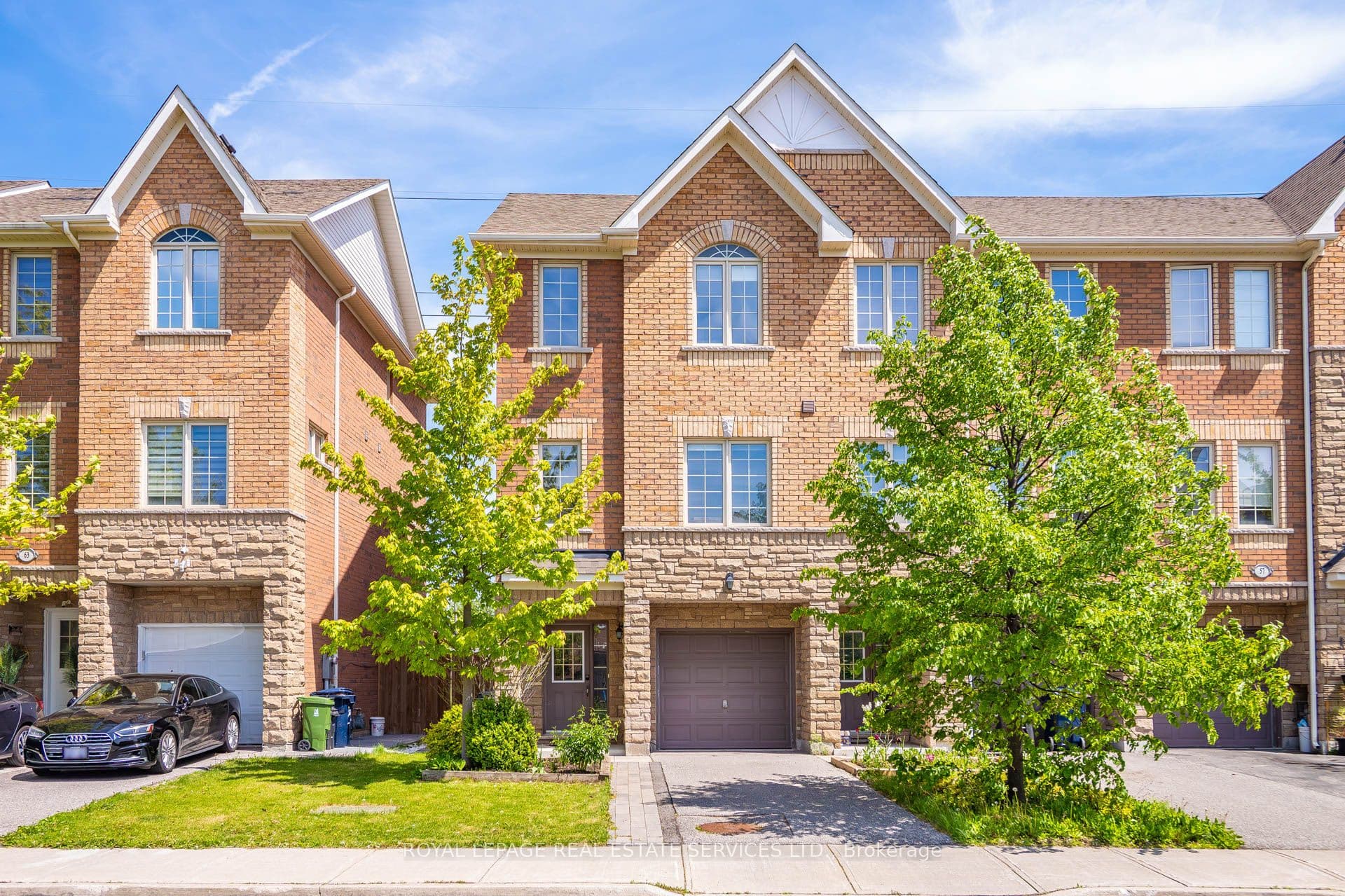61 Pidgeon Street in M1L