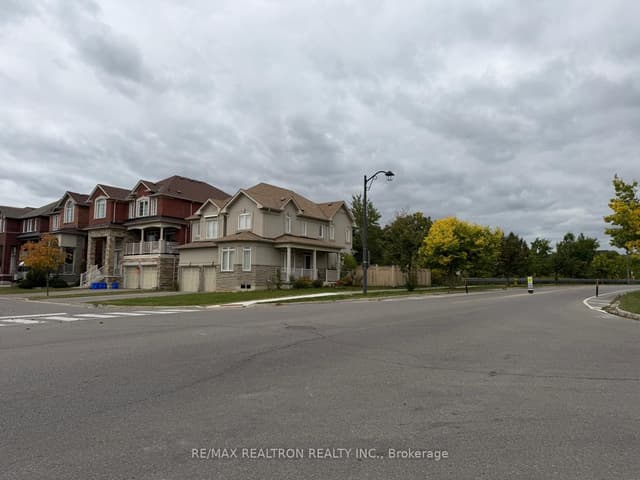Detached at 113B Timna Crescent Lower Level, Vaughan, ON L6A 0X2