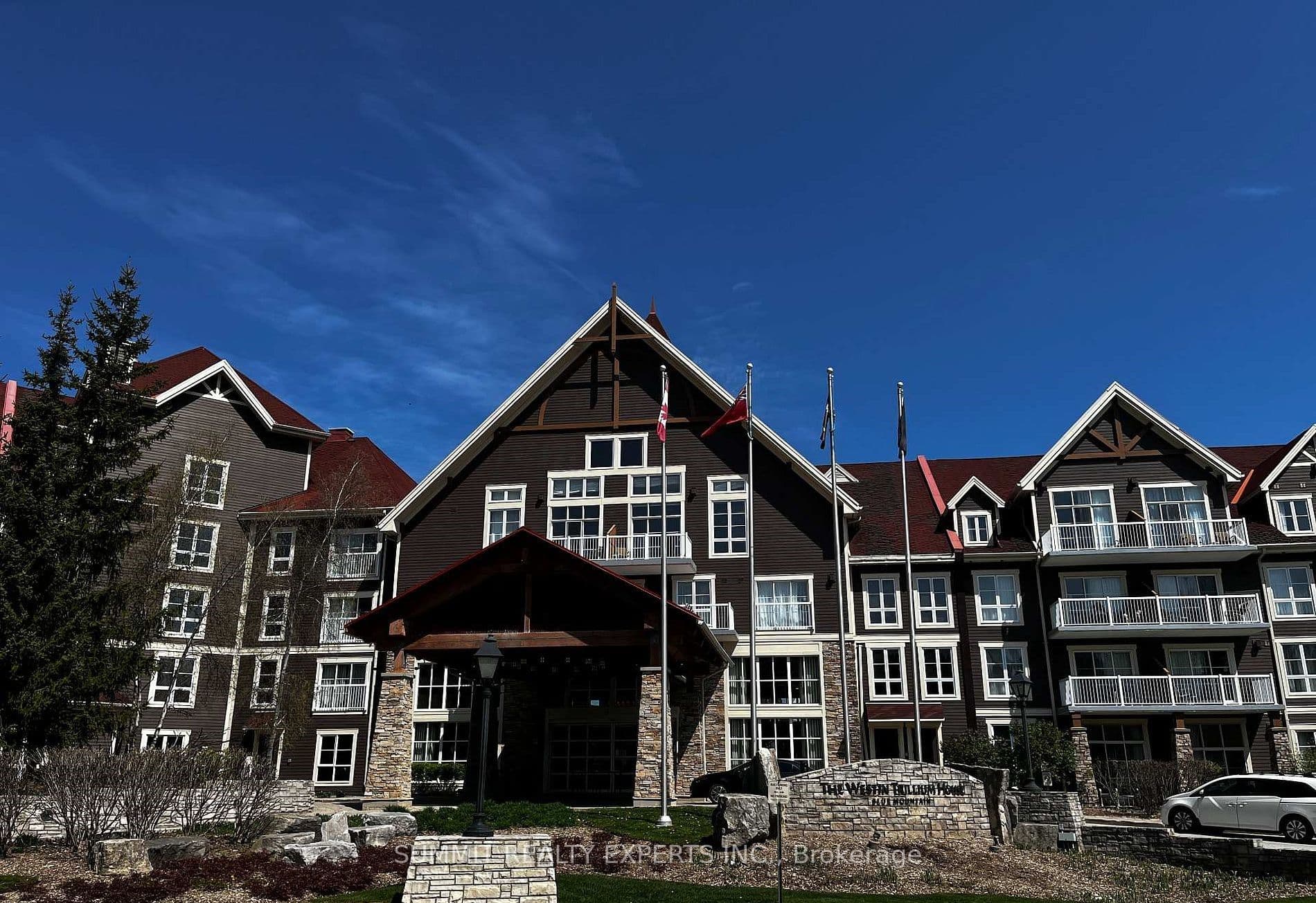 Suite 374 · Floor 3, Unit 374 · 220 Gord Canning Dr