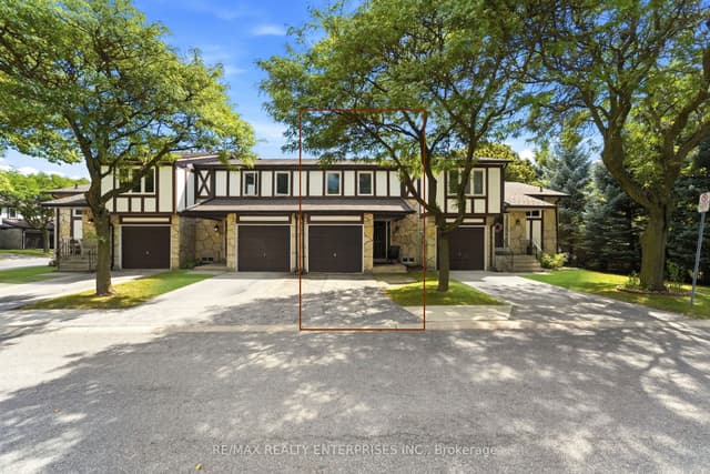 Condo Townhouse at 2200 Glenwood School Drive 35, Burlington, ON L7R 4H7