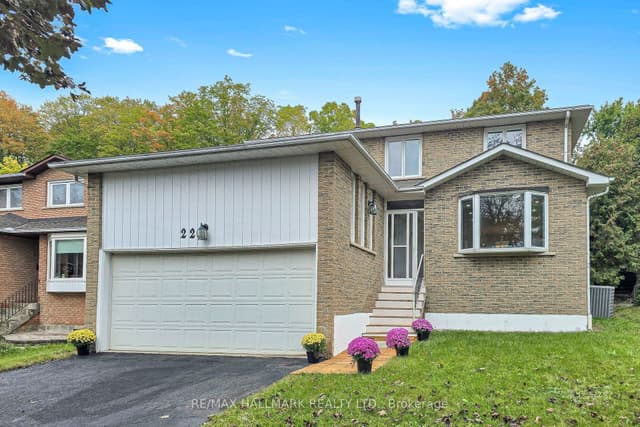 Detached at 22 Pining Road, Markham, ON L3T 5N6