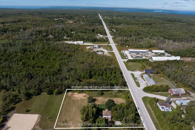 Detached at 7011 Highway 6, Northern Bruce Peninsula, ON N0H 2R0
