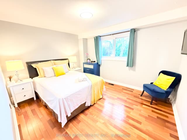Detached at 63 Summerside Crescent, Toronto, ON M2H 1W9, Toronto C15
