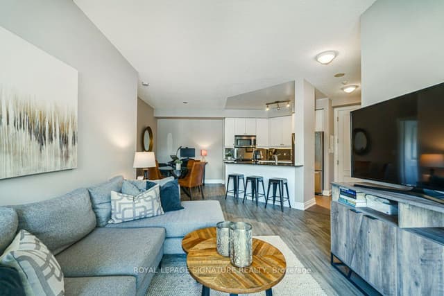 Condo Apartment at 20 Bloorview Place 316, Toronto, ON M2J 0A6, Toronto C15
