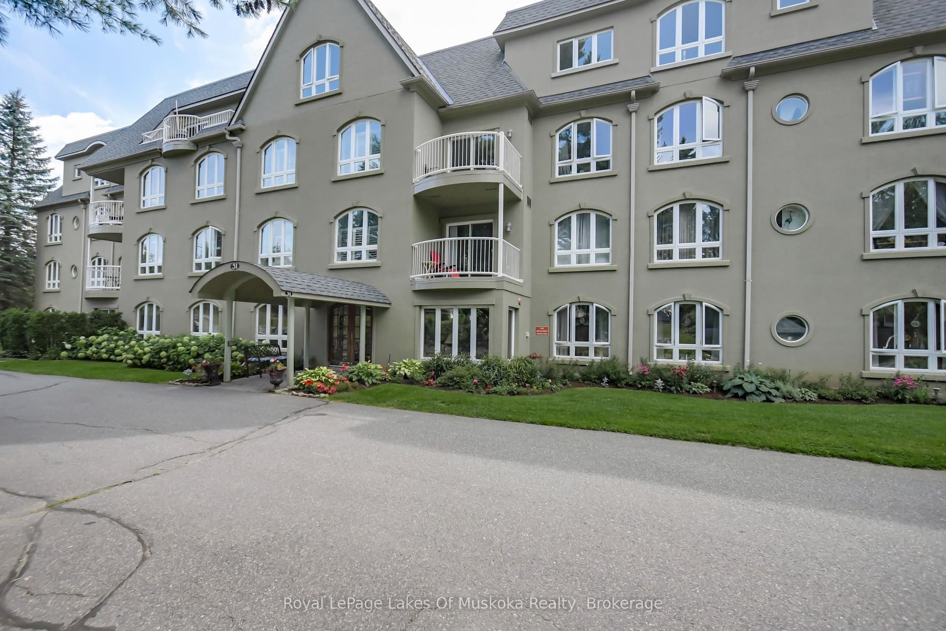 Suite 401 · Floor 4, Unit 401 · 31 Dairy Lane