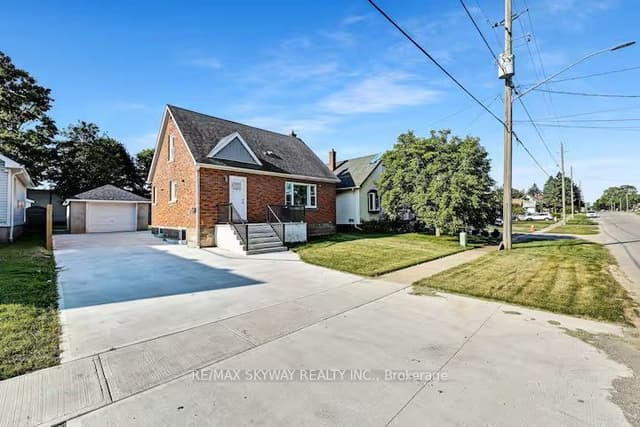Detached at 6292 BELLEVUE Street, Niagara Falls, ON L2E 1Z1