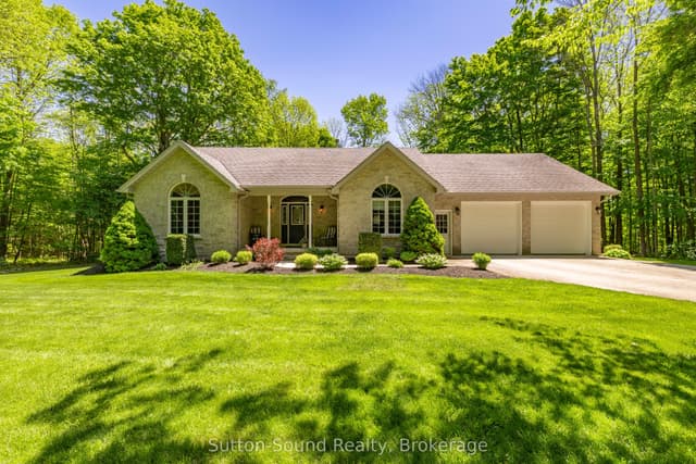 Detached at 318761 Grey 1 Road, Georgian Bluffs, ON N4K 5N4