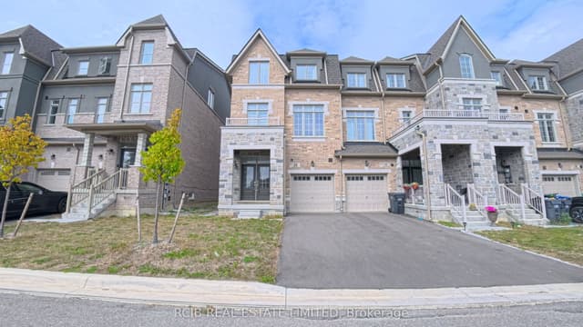 Att/Row/Townhouse at 20 Foxsparrow Road, Brampton, ON L6R 4C9