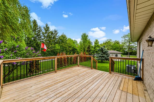 Detached at 735 Poplar Road, Milton, ON L9T 5X2