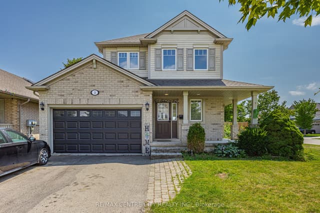 Detached at 2 Fenwick Court, St. Thomas, ON N5R 6M6