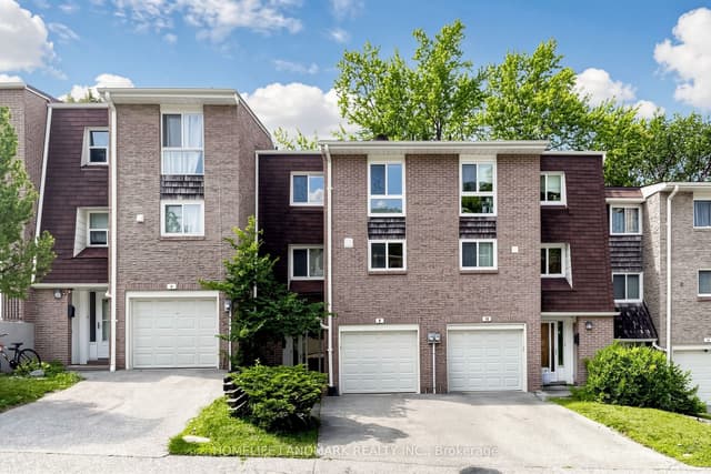 Condo Townhouse at 8 Rusty Crest Way, Toronto, ON M2J 2Y4, Toronto C15
