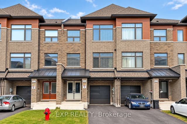 Att/Row/Townhouse at 923 Isaac Phillips Way Lower, Aurora, ON L3X 2Y8