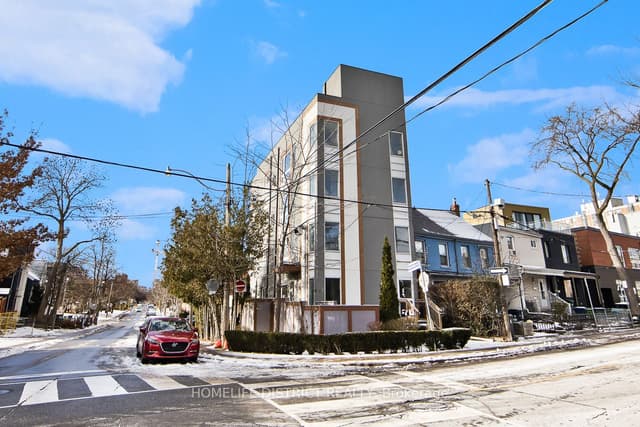Fourplex at 243 Niagara Street, Toronto, ON M6J 2L7, Toronto C01