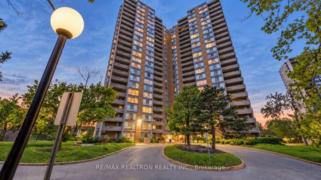 Condo Apartment at 10 Martha Eaton Way 1411, Toronto, ON M6M 5B3, Toronto W04