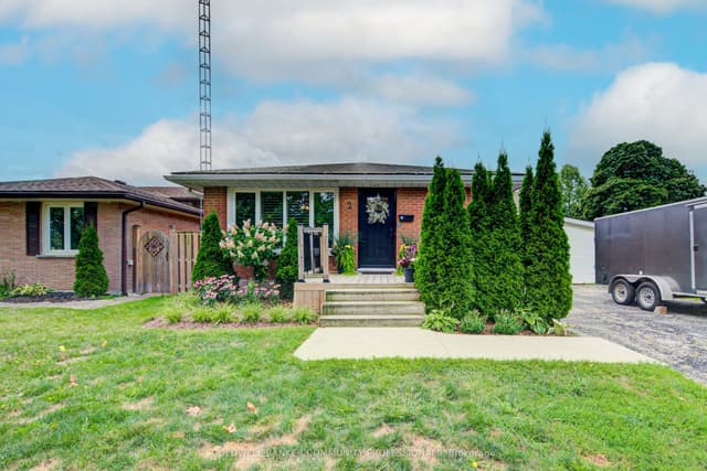 Detached at 2 Allanton Boulevard, Brantford, ON N3R 3B9