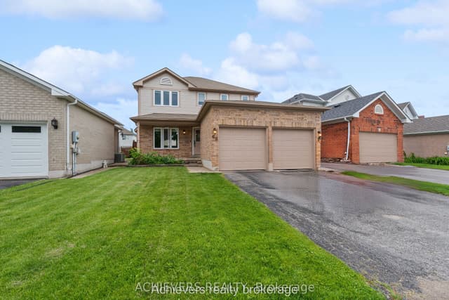 Detached at 66 Leggott Avenue, Barrie, ON L4N 8B7