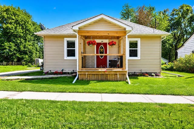 Detached at 10747 County Road 2, Alnwick/Haldimand, ON K0K 2G0