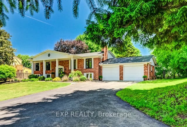 Detached at 194 Dundas Street E, Hamilton, ON L8N 2Z7