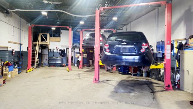 Sale Of Business at 175 Limestone Crescent, Toronto, ON M3J 2R1, Toronto W05