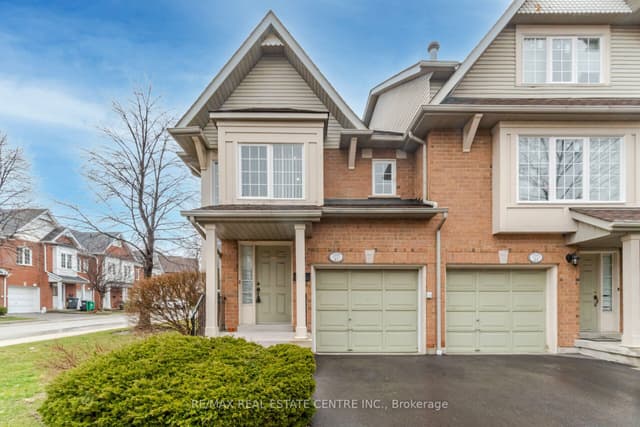 Condo Townhouse at 1591 South Parade Court 45, Mississauga, ON L5M 6G1