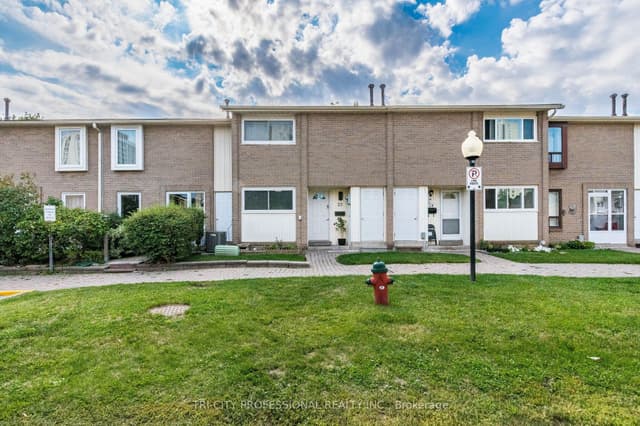Condo Townhouse at 25 Craigleigh Crescent, Brampton, ON L6T 2E3