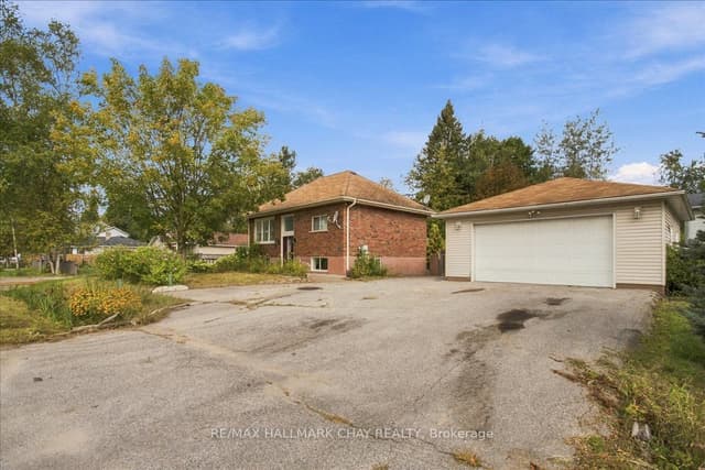 Detached at 848 Lebanon Drive, Innisfil, ON L9S 2C4