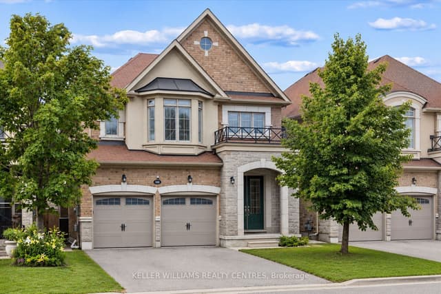 Detached at 668 McGregor Farm Trail, Newmarket, ON L3X 1C8