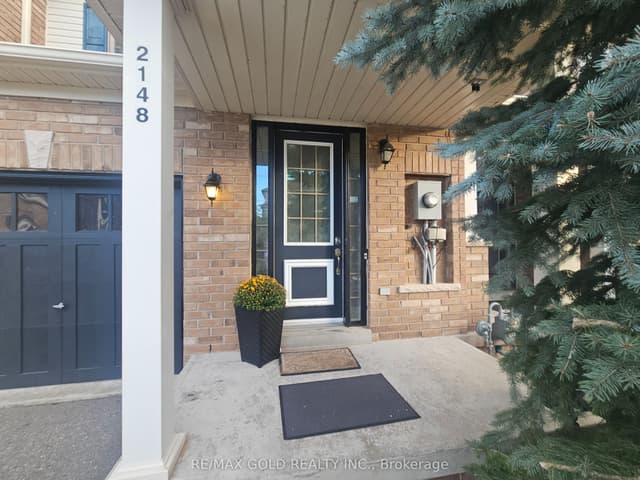 Att/Row/Townhouse at 2148 Fiddlers Way, Oakville, ON L6M 0M4