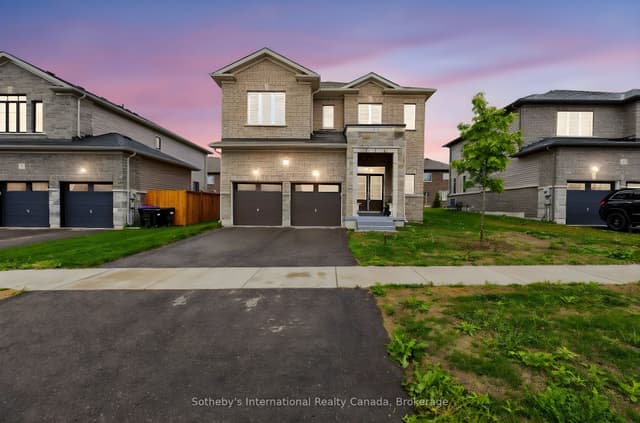 Detached at 5 Middleton Drive, Wasaga Beach, ON L9Z 0L1