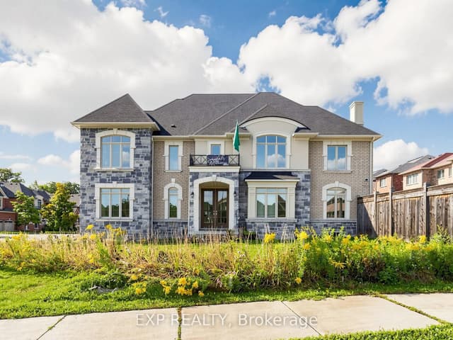 Detached at 500 Mcgregor Farm Trail Bsmt, Newmarket, ON L3X 0H7