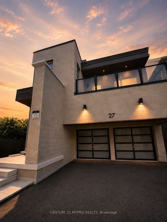 Detached at 27 Milky Way Drive, Richmond Hill, ON L4C 4M9